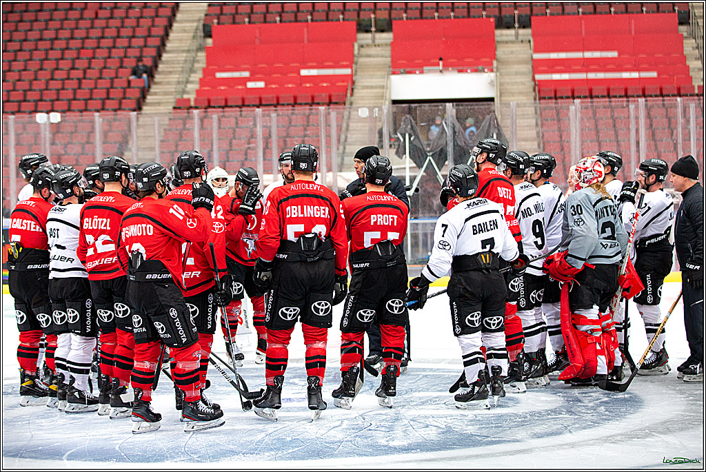 PENNY DEL; Koelner Haie Wintergame Training; Koeln, 02.12.2022